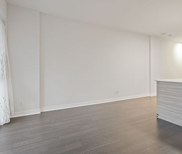 For Lease - 210 Simcoe Street Unit# 708, Toronto, Ontario - Photo 3