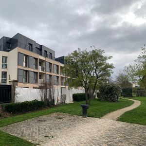 Location Appartement 3 pièces 64 m² Les Pavillons-sous-Bois - Photo 3