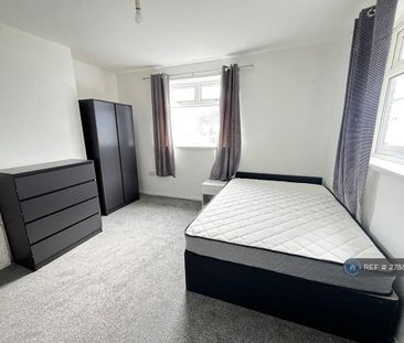 1 bedroom in a house share to rent - Photo 4