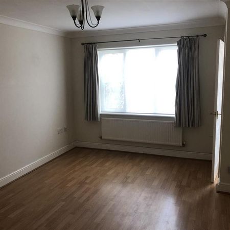 2 bedroom semi-detached house to rent - Photo 4
