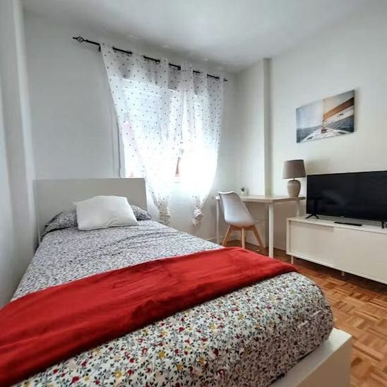 Calle Valdemorillo, Getafe, Community of Madrid 28901 - Photo 1