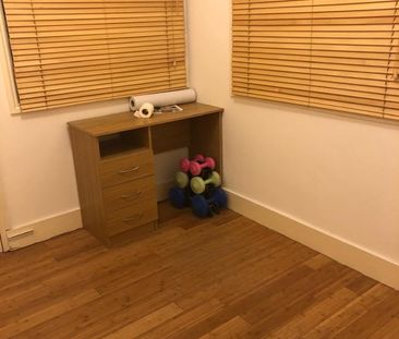 Room in a Shared House, Cranbrook Road, IG1 - Photo 1