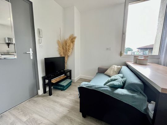 Location Appartement 2 pièces 23m² - Photo 1