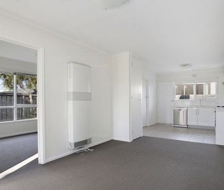 1/6 Tilly Court, Newcomb - Photo 3