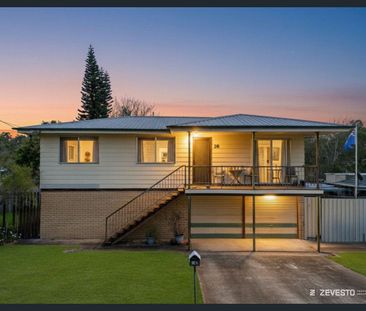Freshly Updated High-Set Home on Large Fully Fenced Block - Photo 4
