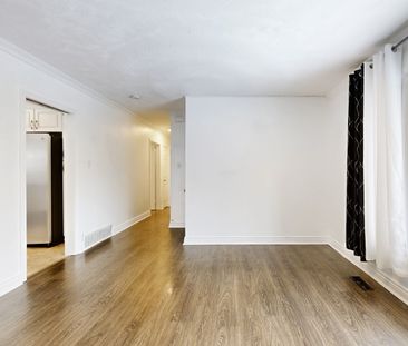 For Lease - 147 Grandview Street, Oshawa, Ontario - Photo 3