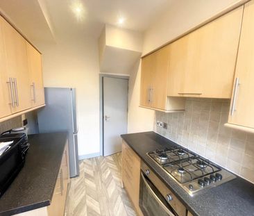 Martin Terrace , Burley, Leeds - Photo 6