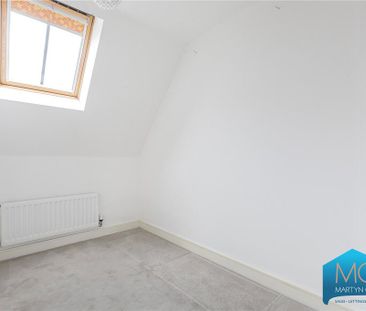 3 bedroom end of terrace house to rent - Photo 5