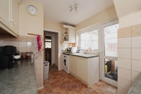 Kendor Avenue, Epsom - Photo 4