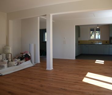 Grosszügige 4½-Zimmer-Gartenwohnung mit privatem Garten in Pfäffikon ZH - Photo 1
