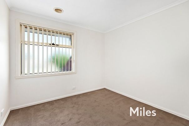 3/99 Rathcown Road, Reservoir - Photo 1