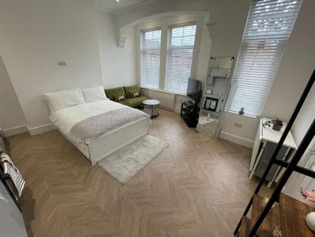 Studio to rent - Photo 4