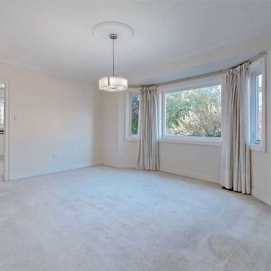 For Lease - 24 Green Ash Crescent, Richmond Hill, Ontario - Photo 1