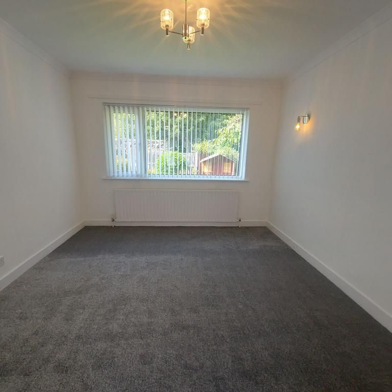 4 bedroom detached house to rent - Photo 1