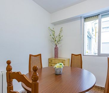 Flat for rent in Patraix - Photo 3