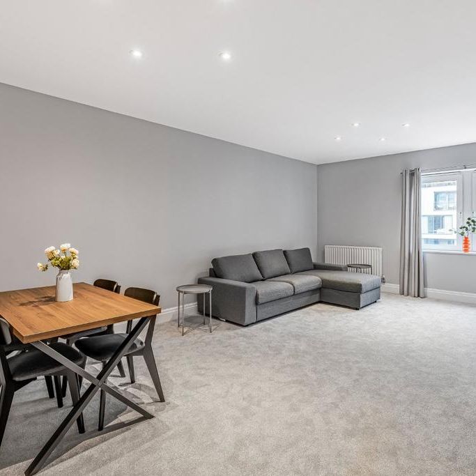 2 bedroom flat to rent - Photo 1