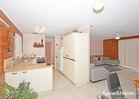 CENTRAL POSITION SCARNESS - TWO BEDROOM, TWO BATHROOM - Photo 4