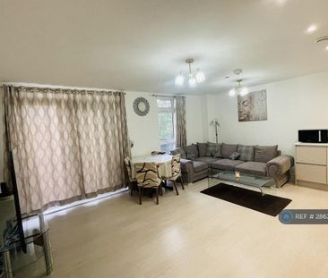 2 bedroom flat to rent - Photo 2