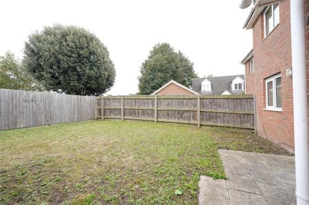 3 bedroom semi-detached house to rent - Photo 3