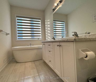 For Lease - 16 Hewison Avenue, Richmond Hill, Ontario - Photo 4