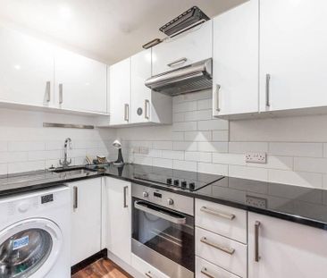 Studio to rent - Photo 2