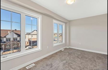 For Lease - 765 Linden Drive, Cambridge, Ontario - Photo 3