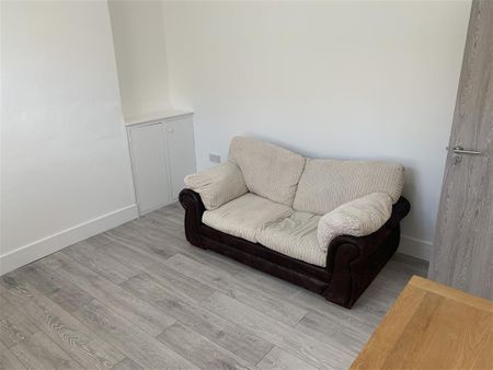 Bertram Street - Photo 2