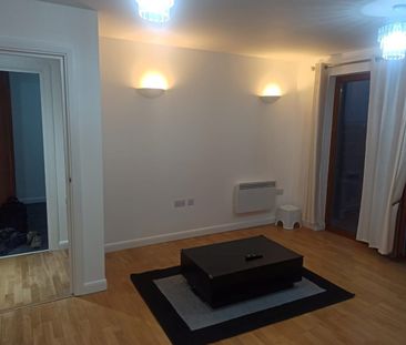 1 Bed Flat, Icon Buildings, IG1 - Photo 2