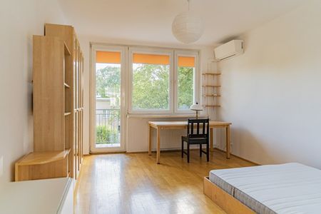 Warszawa Praga-Południe, Adampolska - Zdjęcie 5