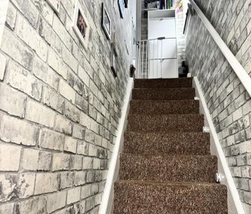 2 bedroom end of terrace house to rent - Photo 3