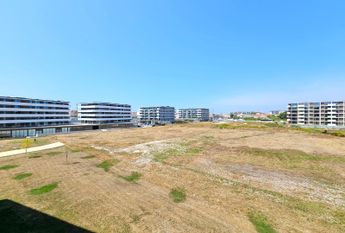 Apartamento novo com lugar de garagem a 5 minutos do centro da cidade!