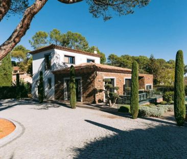 Villa rénovée avec piscine dans domaine fermé - Photo 4