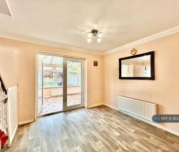 3 bedroom detached house to rent - Photo 1