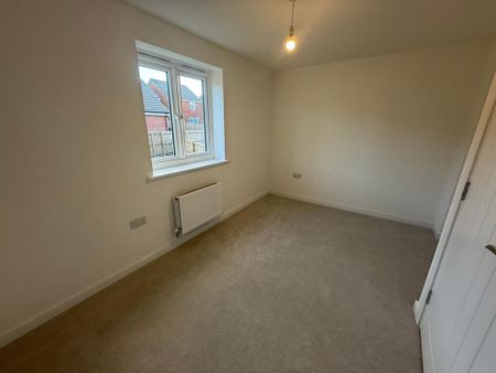 3 bedroom end of terrace house to rent - Photo 3