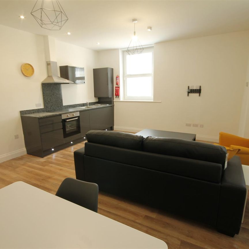 Osborne Terrace, Jesmond, Newcastle Upon Tyne - Photo 1