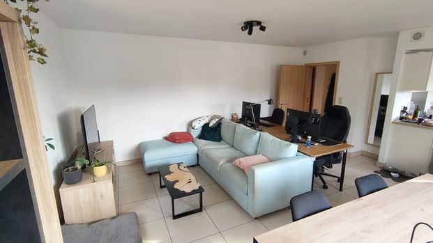 Appartement te huur - Photo 1