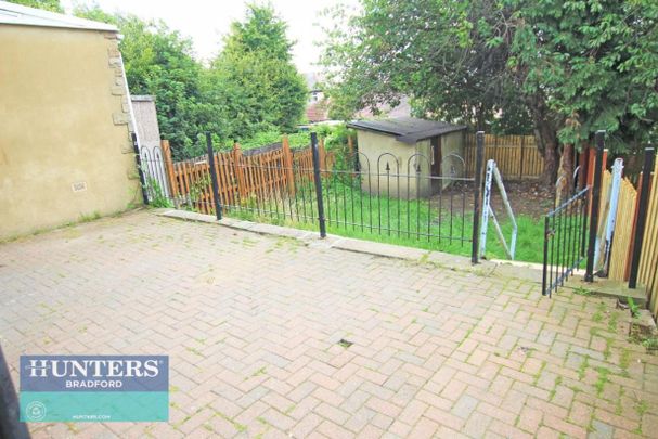 Rayner Avenue Girlington, Bradford, West Yorkshire, BD8 9PP - Photo 1