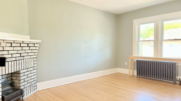 For Lease - 5038 Huron Street, Niagara Falls, Ontario - Photo 1