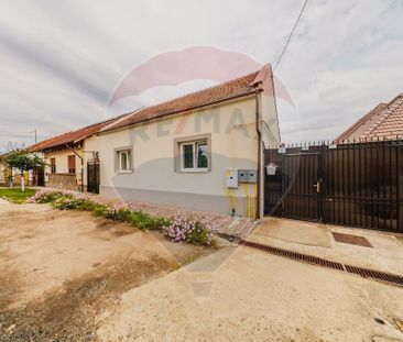 Casă cu doua camere de închiriat în zona Parneava - Photo 4