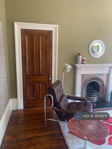 5 bedroom flat to rent - Photo 2
