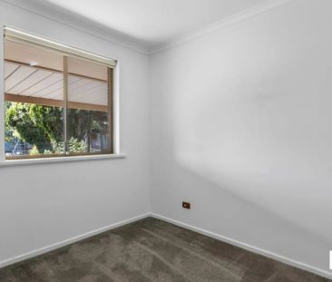 Spacious 4-Bed, 2-Bath Family Home on Large 950 m² Block at 8 Athen... - Photo 5