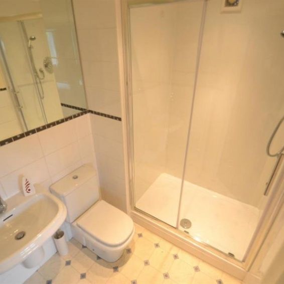 2 Bedroom Apartment To Let - Photo 1