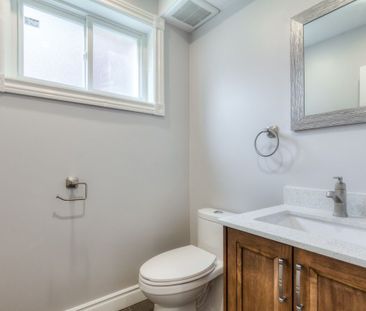 For Lease - 17 Ealing Drive, Toronto, Ontario - Photo 1