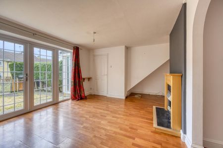 3 bedroom semi-detached house to rent - Photo 2