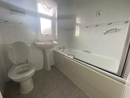 2 bedroom semi-detached house to rent - Photo 5