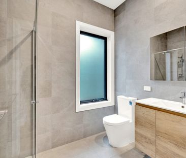 Renovated single fronted home in Windsor - Photo 5