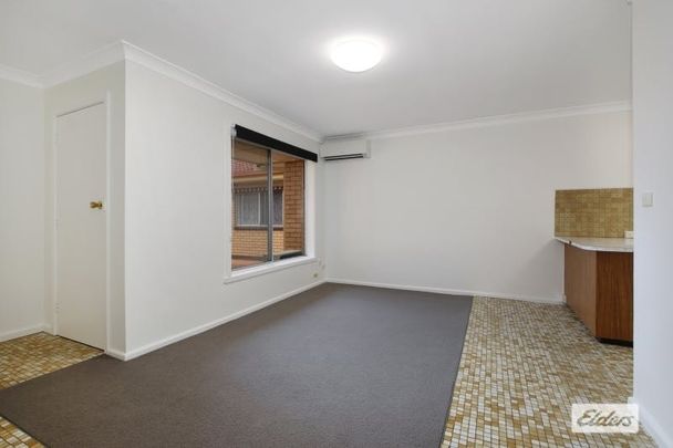 Convenient & Comfortable 2-Bedroom Home in Prime Location - Photo 1