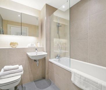 2 bedroom flat to rent - Photo 2