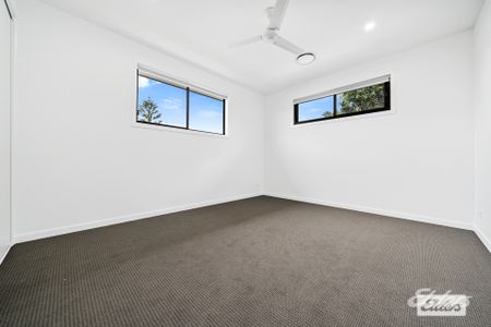 3/109-111 Logan Street - Photo 4