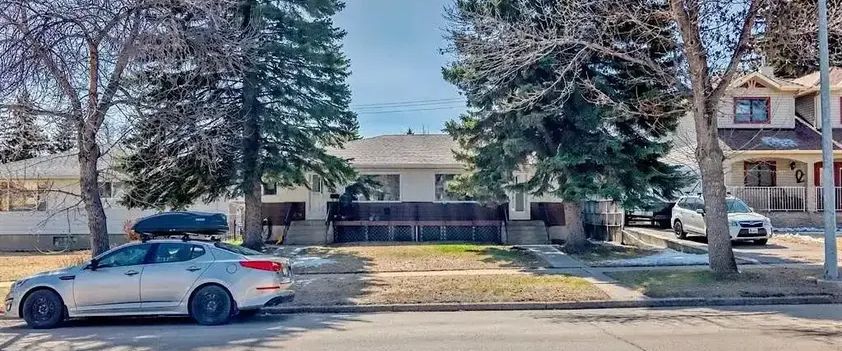 2 BEDROOMS HALF DUPLEX, MAIN FL, in CAMBRIAN HEIGHTS/HIGHWOOD RENT $1,900/MONTH | 1217 40 Avenue Northwest, Calgary - Photo 1